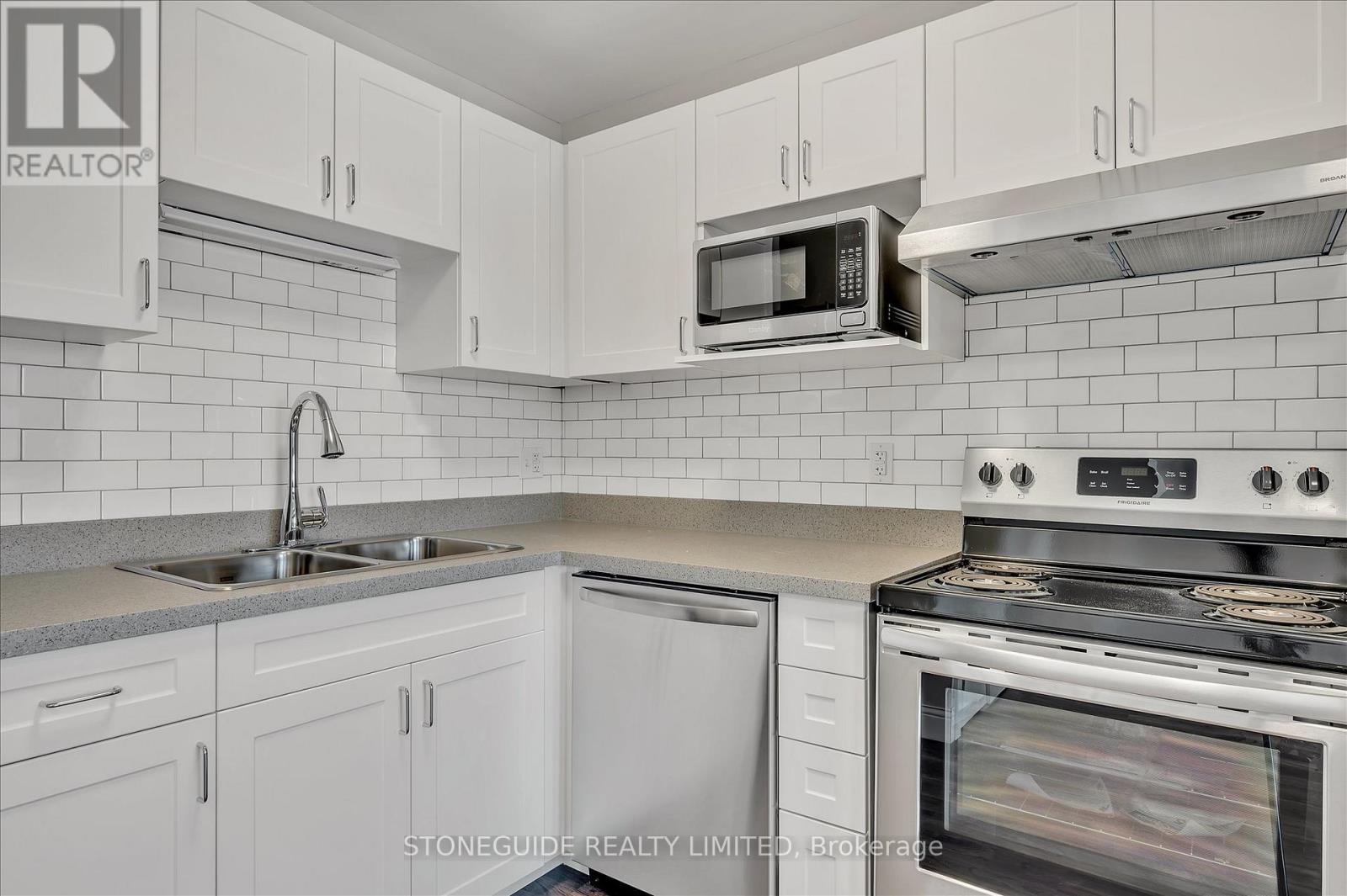 421 - 555 Bonaccord Street, Peterborough, Ontario  K9H 2X8 - Photo 3 - X13079374