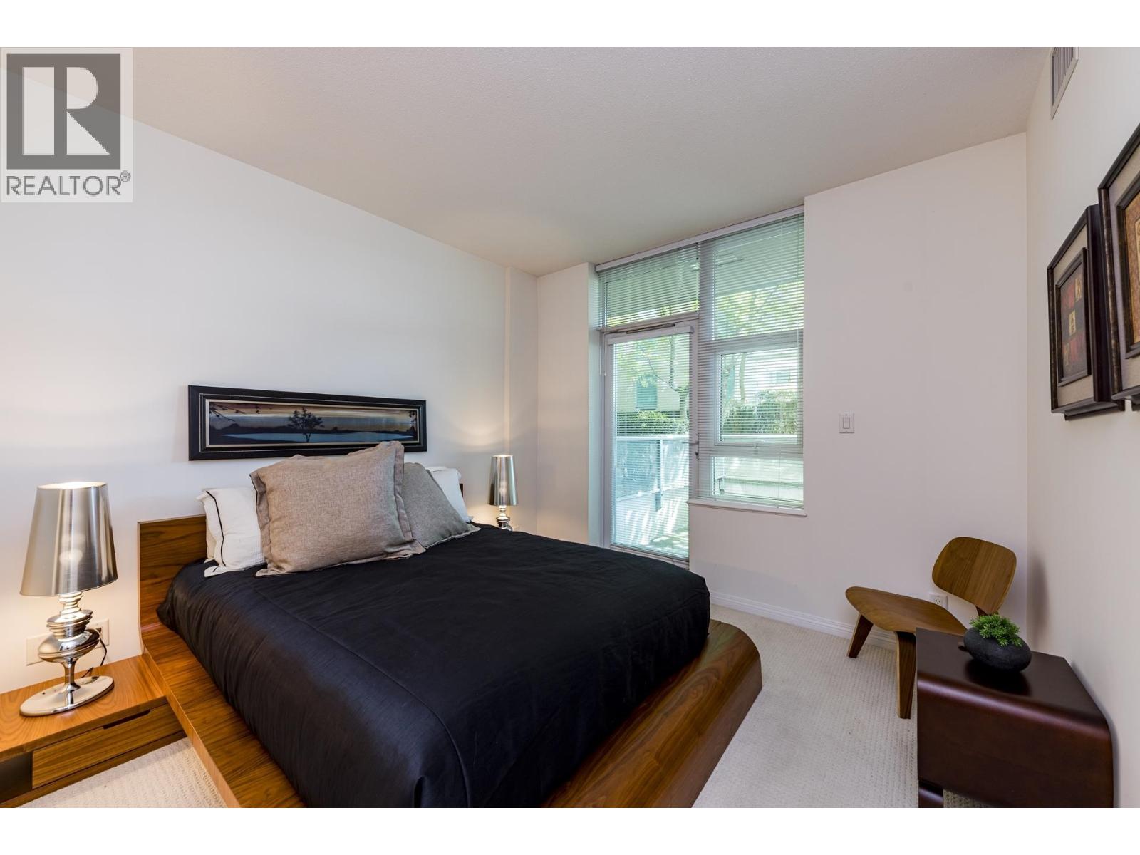 303 168 E Esplanade, North Vancouver, British Columbia  V7L 4X8 - Photo 15 - R3118832