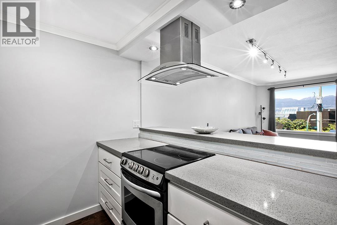 B 3546 Point Grey Road, Vancouver, British Columbia  V6R 1A8 - Photo 12 - R3118834