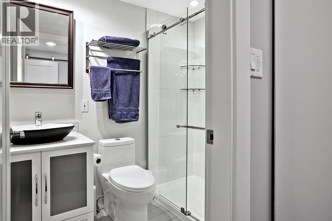 B 3546 Point Grey Road, Vancouver, British Columbia  V6R 1A8 - Photo 16 - R3118834