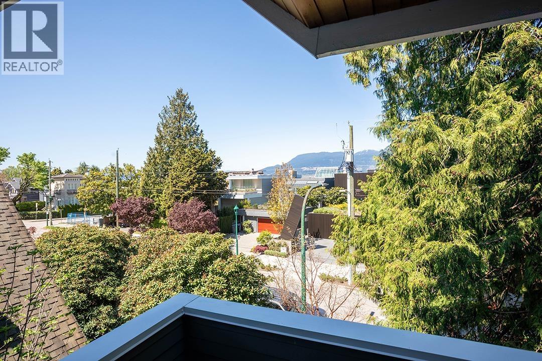 B 3546 Point Grey Road, Vancouver, British Columbia  V6R 1A8 - Photo 4 - R3118834