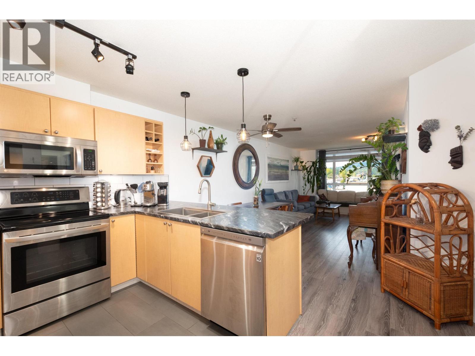 312 3136 St Johns Street, Port Moody, British Columbia  V3H 5E4 - Photo 4 - R3118850