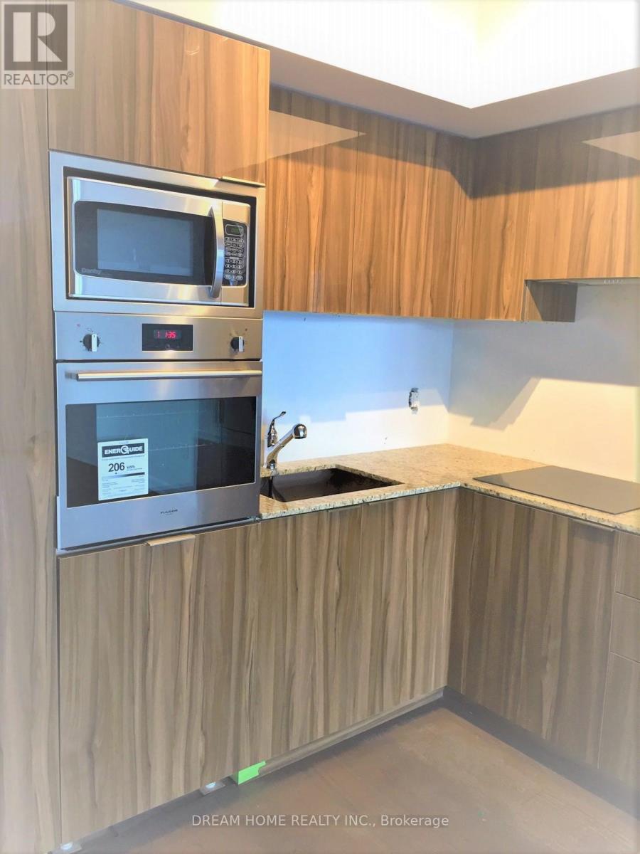 4404 - 11 Wellesley Street W, Toronto, Ontario  M4Y 0G4 - Photo 1 - C13079404