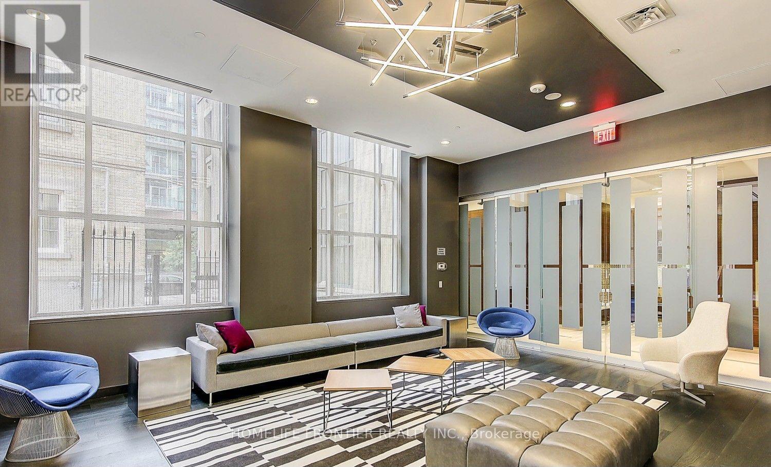 1814 - 105 George Street, Toronto, Ontario  M5A 0L4 - Photo 3 - C13079418