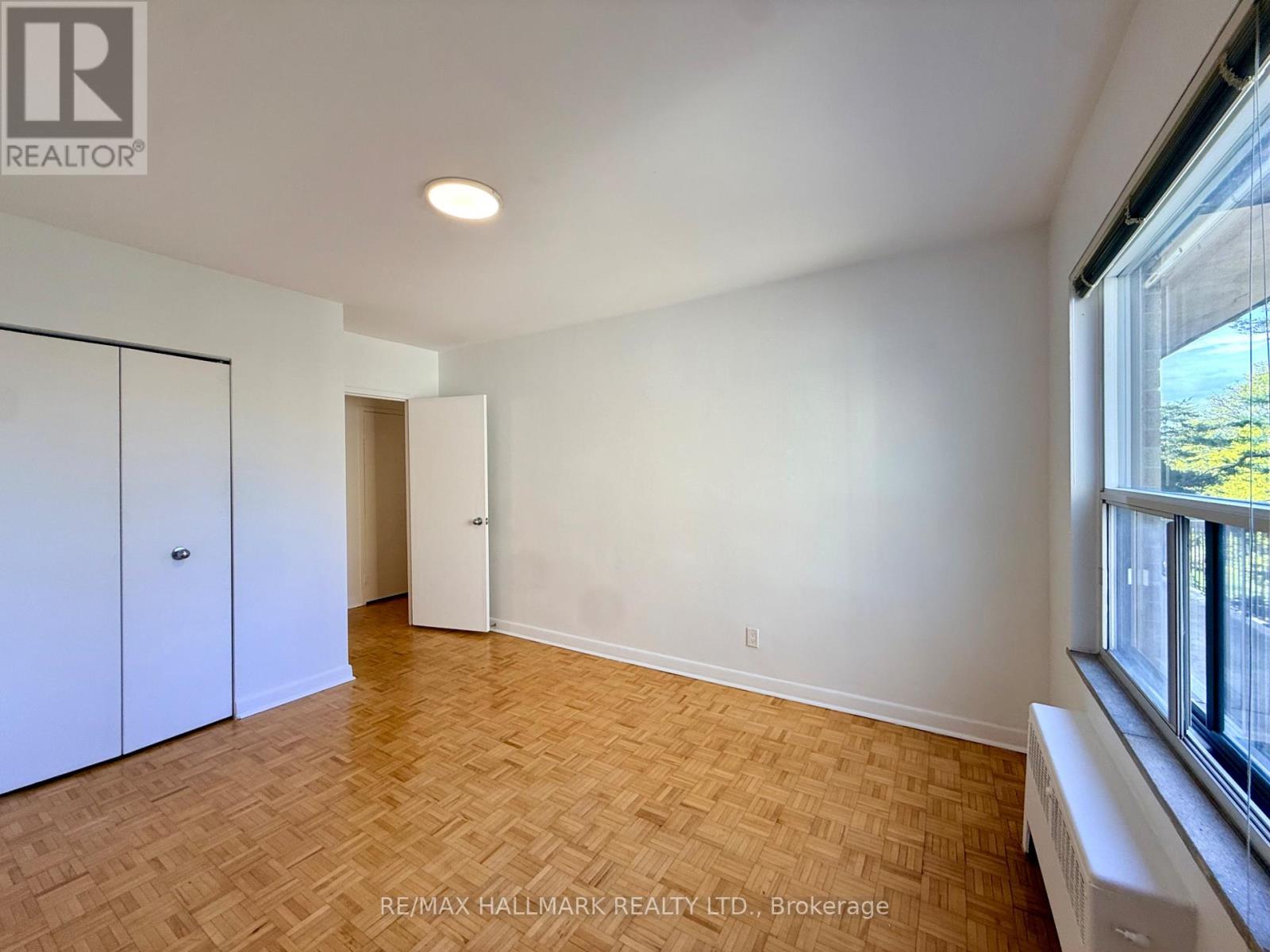 301 - 30 Upper Canada Drive, Toronto, Ontario  M2P 1S1 - Photo 11 - C13079446