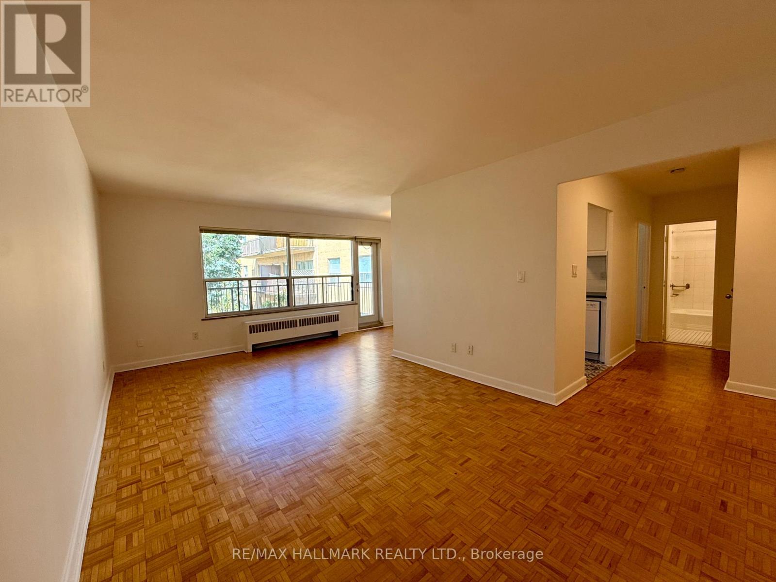 301 - 30 Upper Canada Drive, Toronto, Ontario  M2P 1S1 - Photo 2 - C13079446