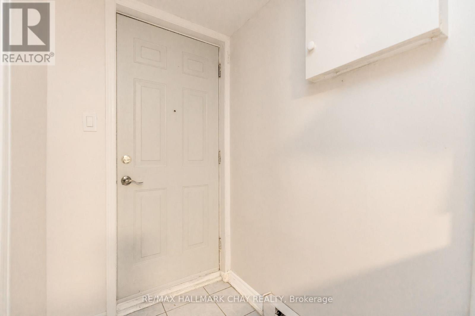 Lower - 80 Rushbrooke Avenue, Toronto, Ontario  M4M 3A9 - Photo 3 - E13079434
