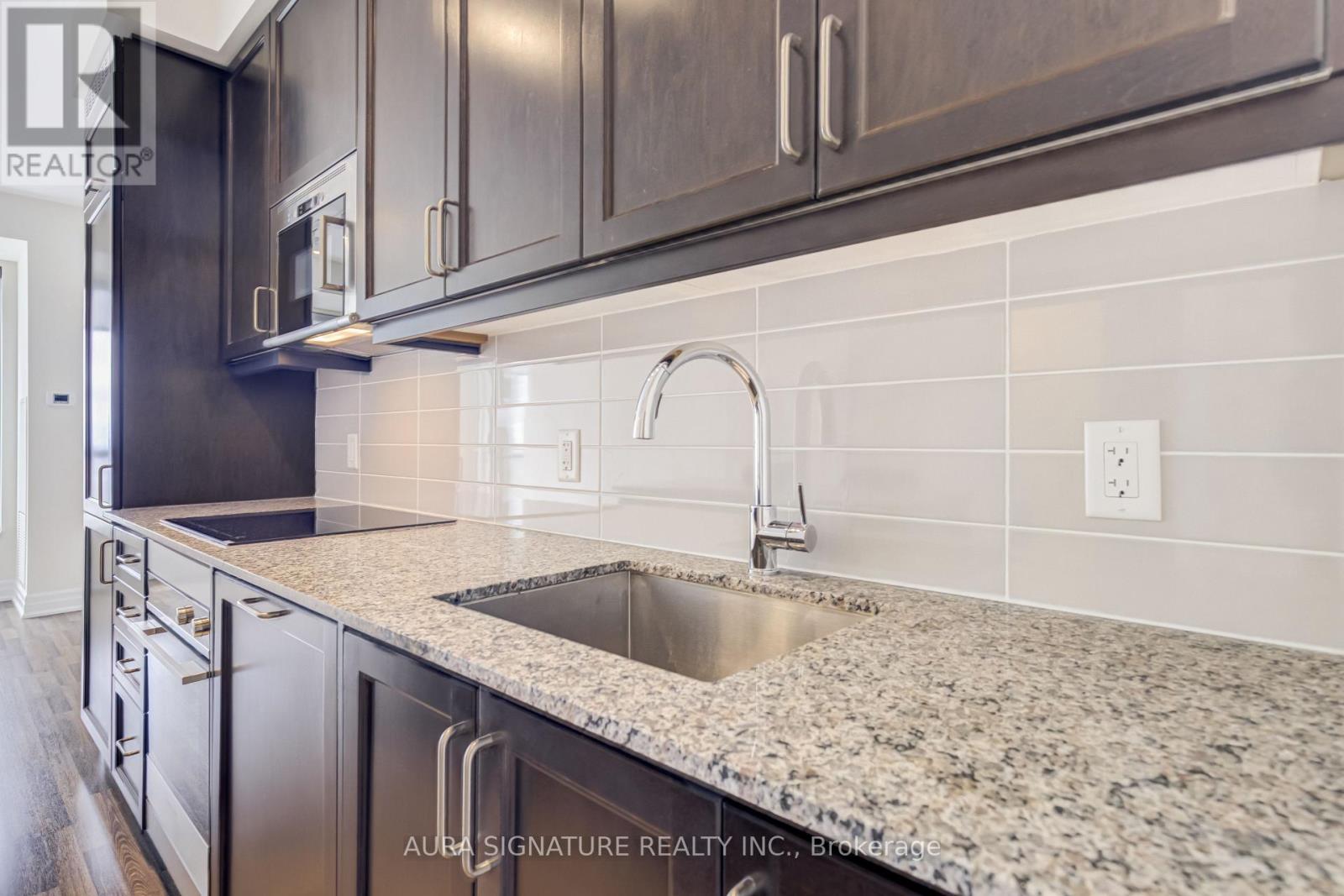1607 - 9085 Jane Street, Vaughan, Ontario  L4K 0L8 - Photo 16 - N13076962