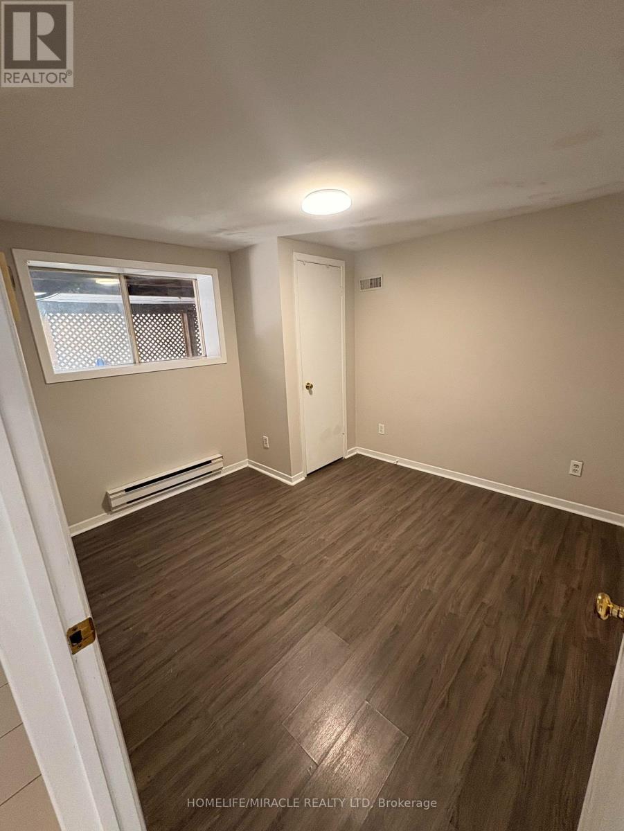 2 - 1571 19TH AVENUE, Richmond Hill, Ontario