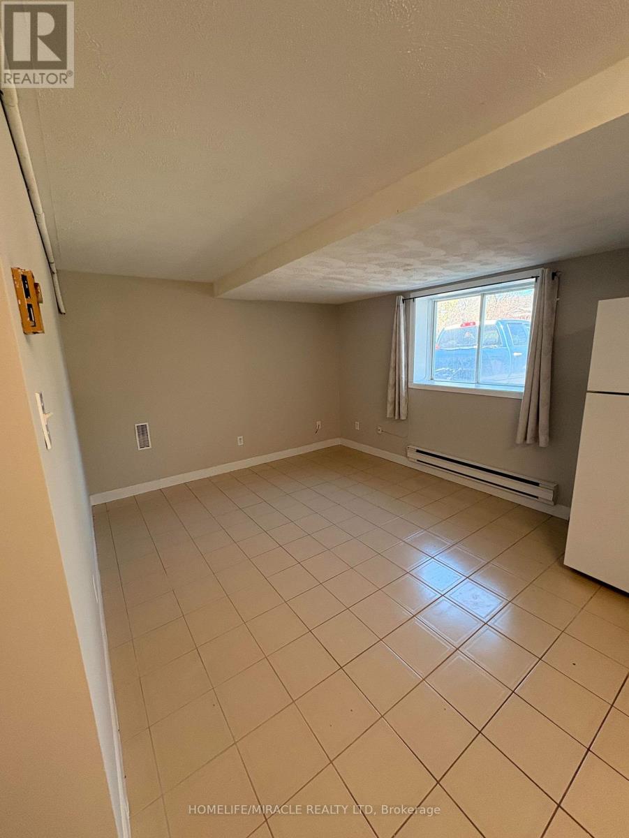 2 - 1571 19th Avenue, Richmond Hill, Ontario  L4S 1N7 - Photo 2 - N13079452