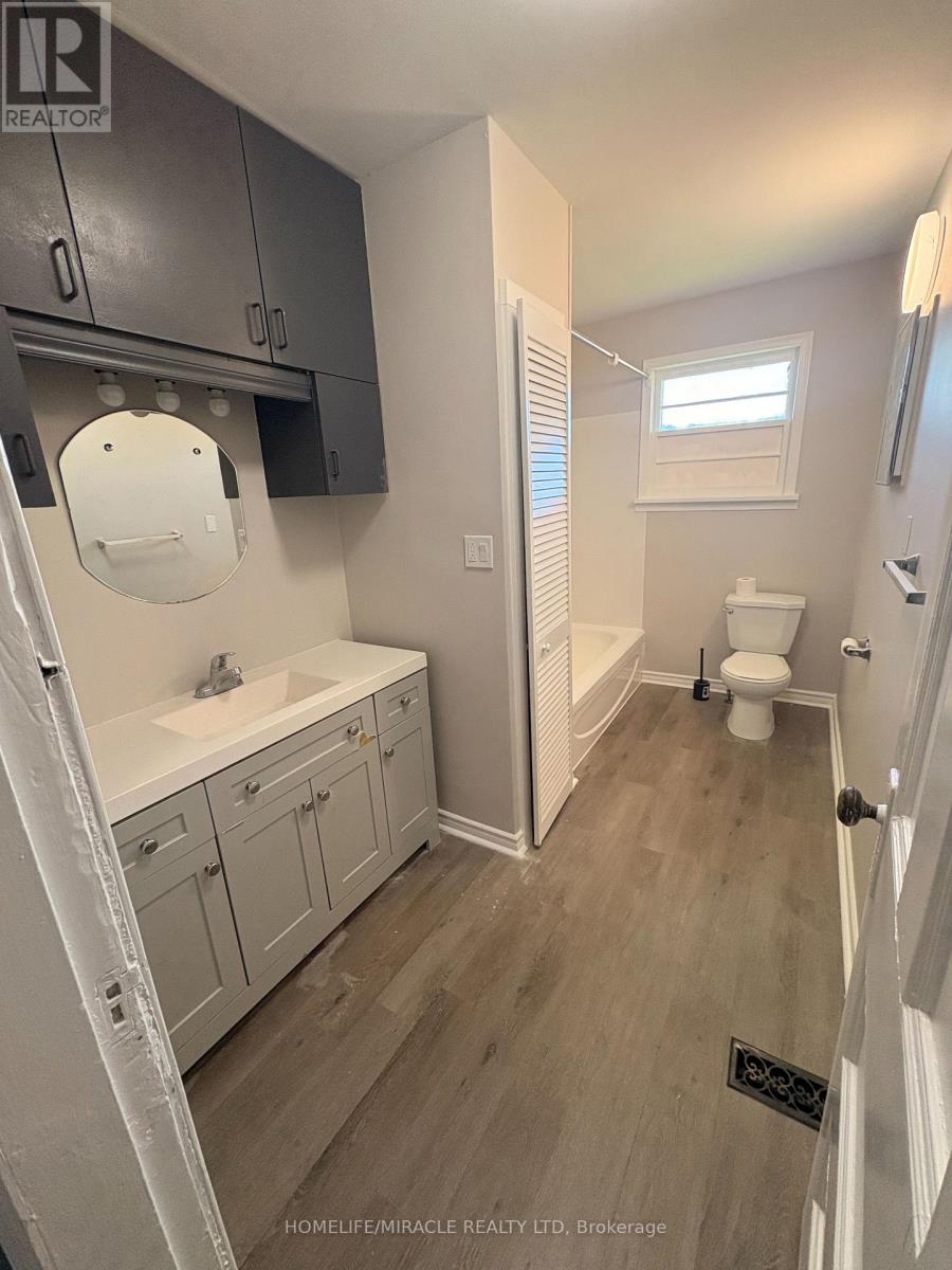 1585 19th Avenue, Richmond Hill, Ontario  L4S 1N7 - Photo 8 - N13079482