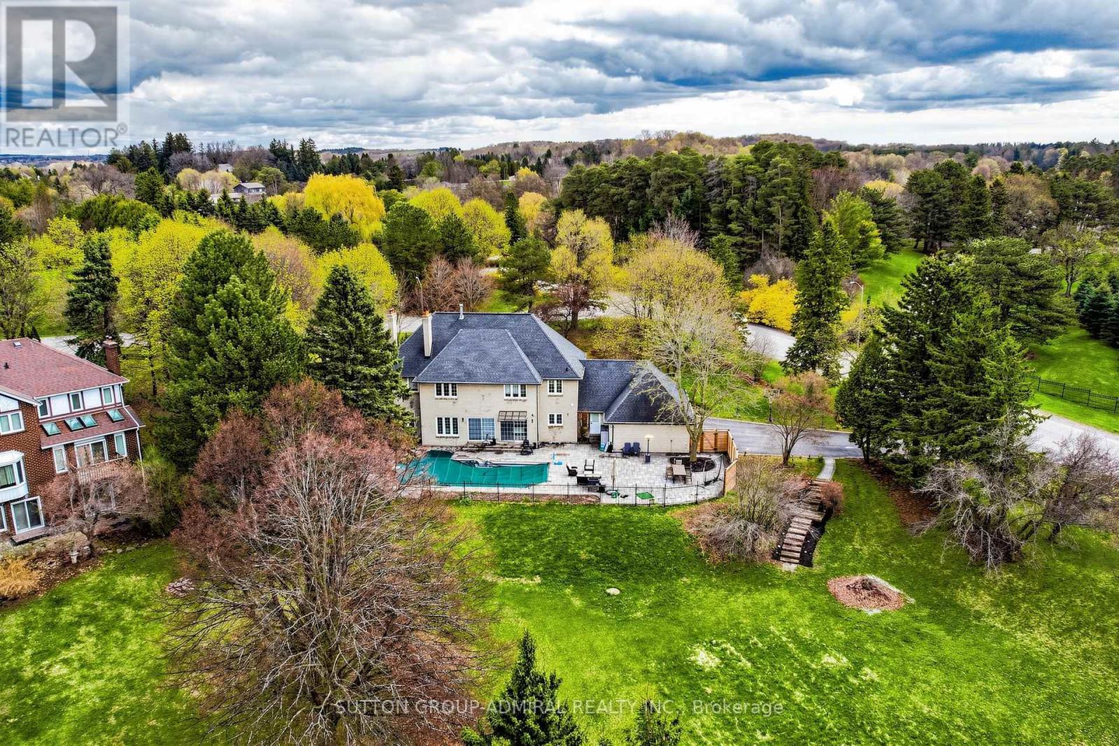 2 Gilbert Drive, Aurora, Ontario  L4G 6W8 - Photo 47 - N13079488