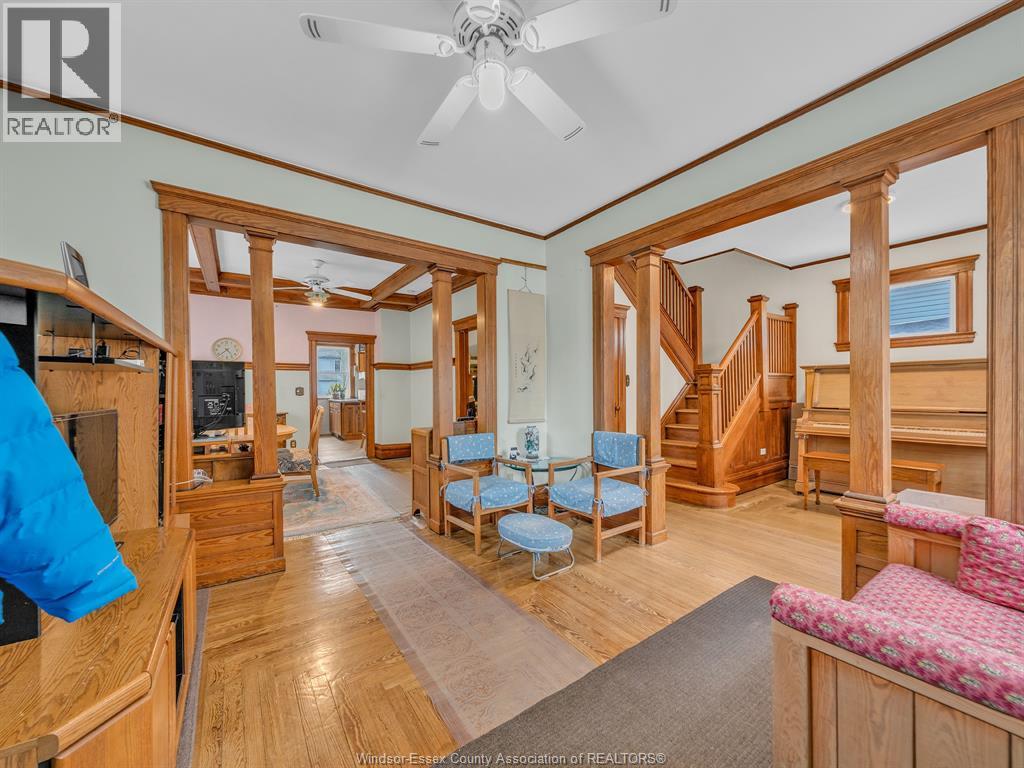 553 Oak Avenue, Windsor, Ontario  N9A 5E7 - Photo 6 - 26009947