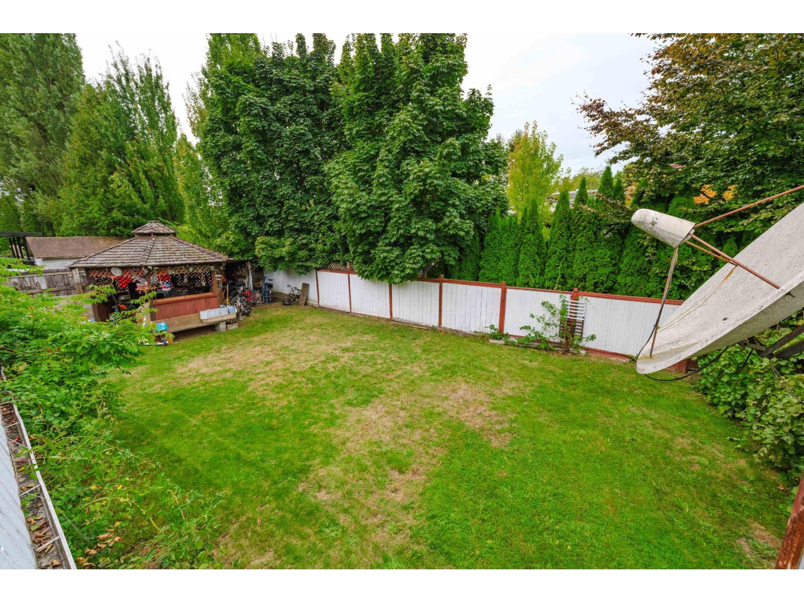 9253 137a Street, Surrey, British Columbia  V3V 5W8 - Photo 10 - R3052821