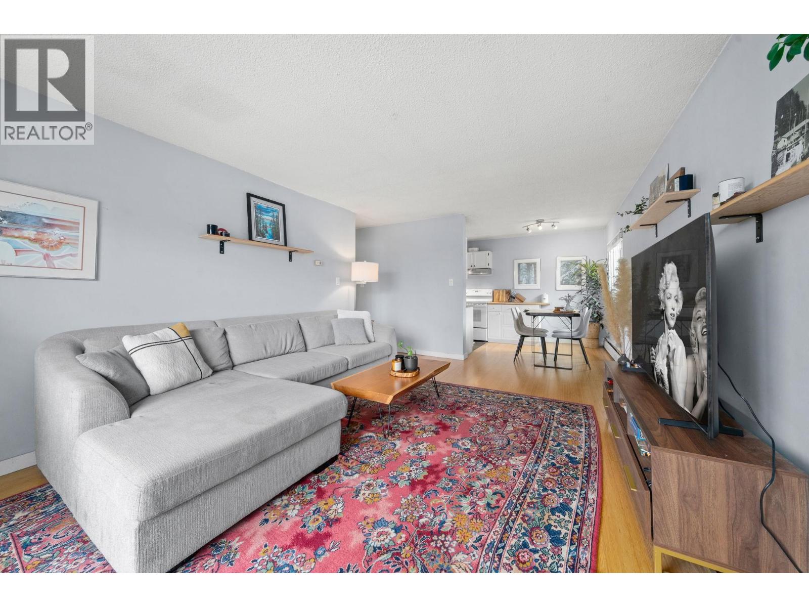 312 131 W 4th Street, North Vancouver, British Columbia  V7M 3C8 - Photo 2 - R3118844
