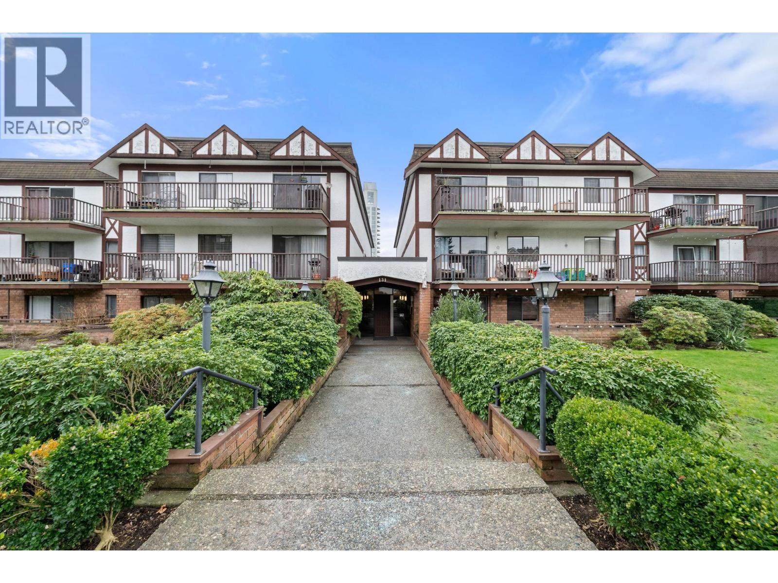 312 131 W 4TH STREET, North Vancouver, British Columbia