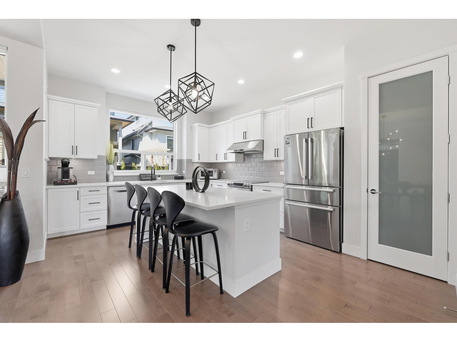 16791 17b Avenue, Surrey, British Columbia  V3Z 0T3 - Photo 8 - R3118748