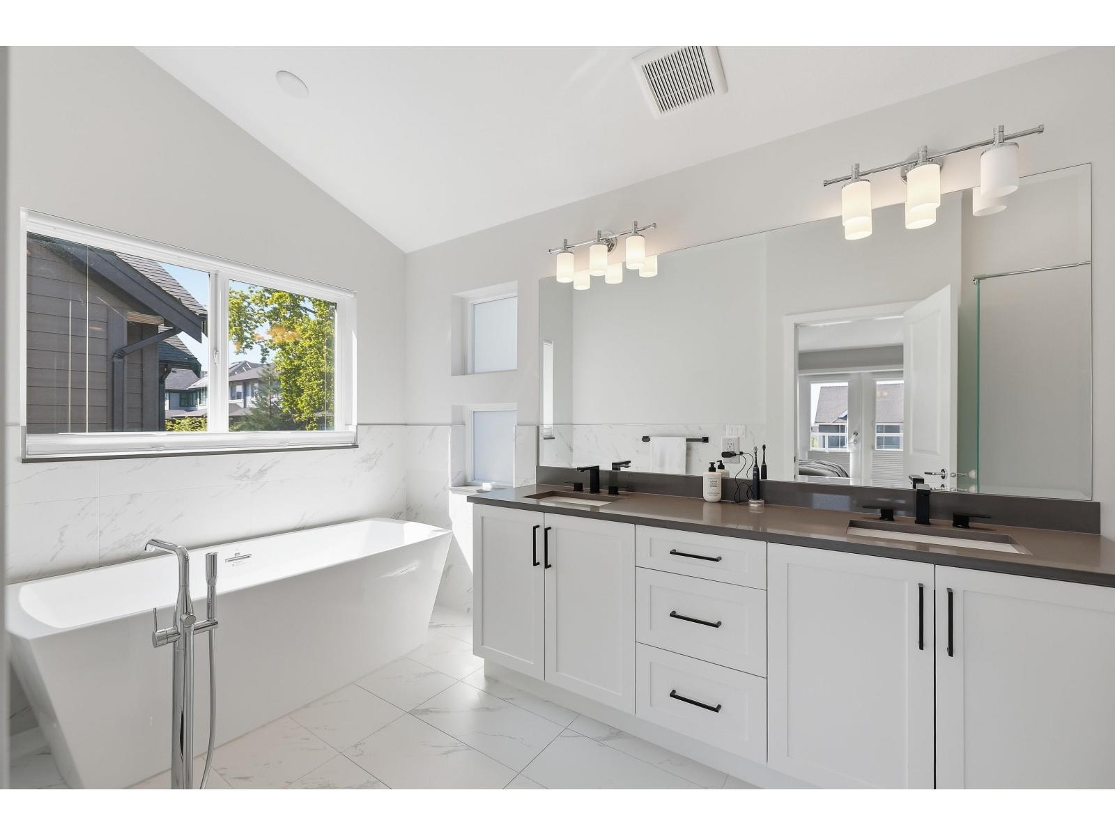 16791 17b Avenue, Surrey, British Columbia  V3Z 0T3 - Photo 18 - R3118748