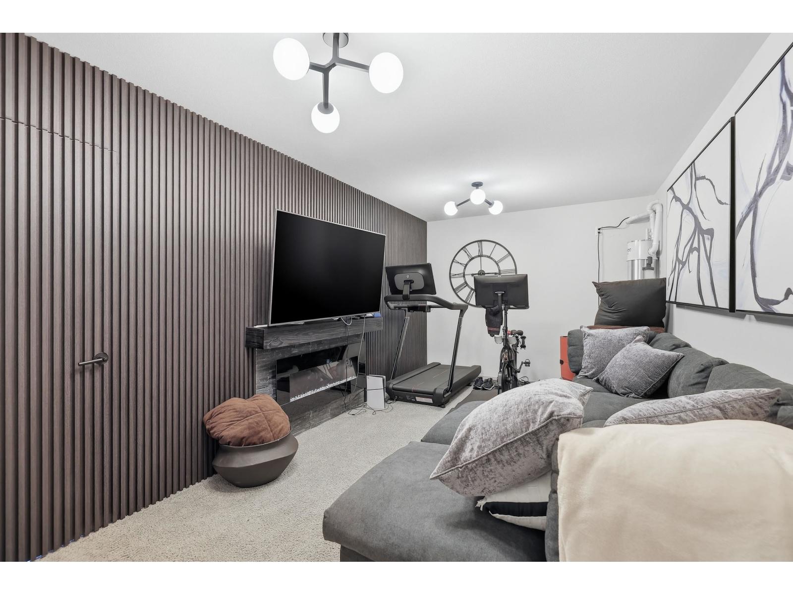 16791 17b Avenue, Surrey, British Columbia  V3Z 0T3 - Photo 11 - R3118748