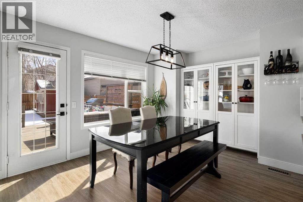 316 Mt Brewster Circle SE, Calgary, Alberta  T2Z 3J2 - Photo 7 - A2296159