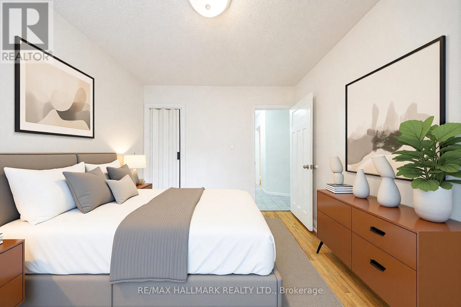 401 Ridelle Avenue, Toronto, Ontario  M6B 1K3 - Photo 8 - W13079344