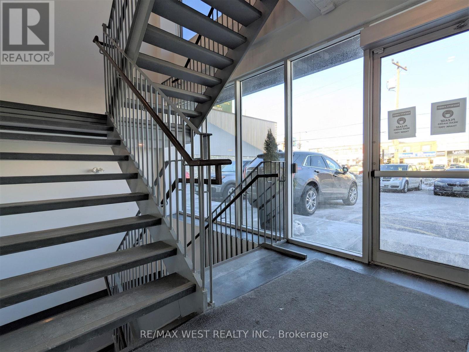 Ll2 - 2920 Dufferin Street, Toronto, Ontario  M6B 3S8 - Photo 10 - W13079350