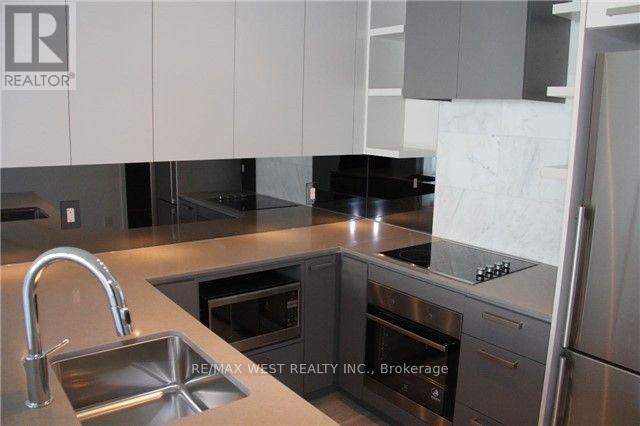 1221 - 1830 Bloor Street W, Toronto, Ontario  M6P 3K6 - Photo 12 - W13079354