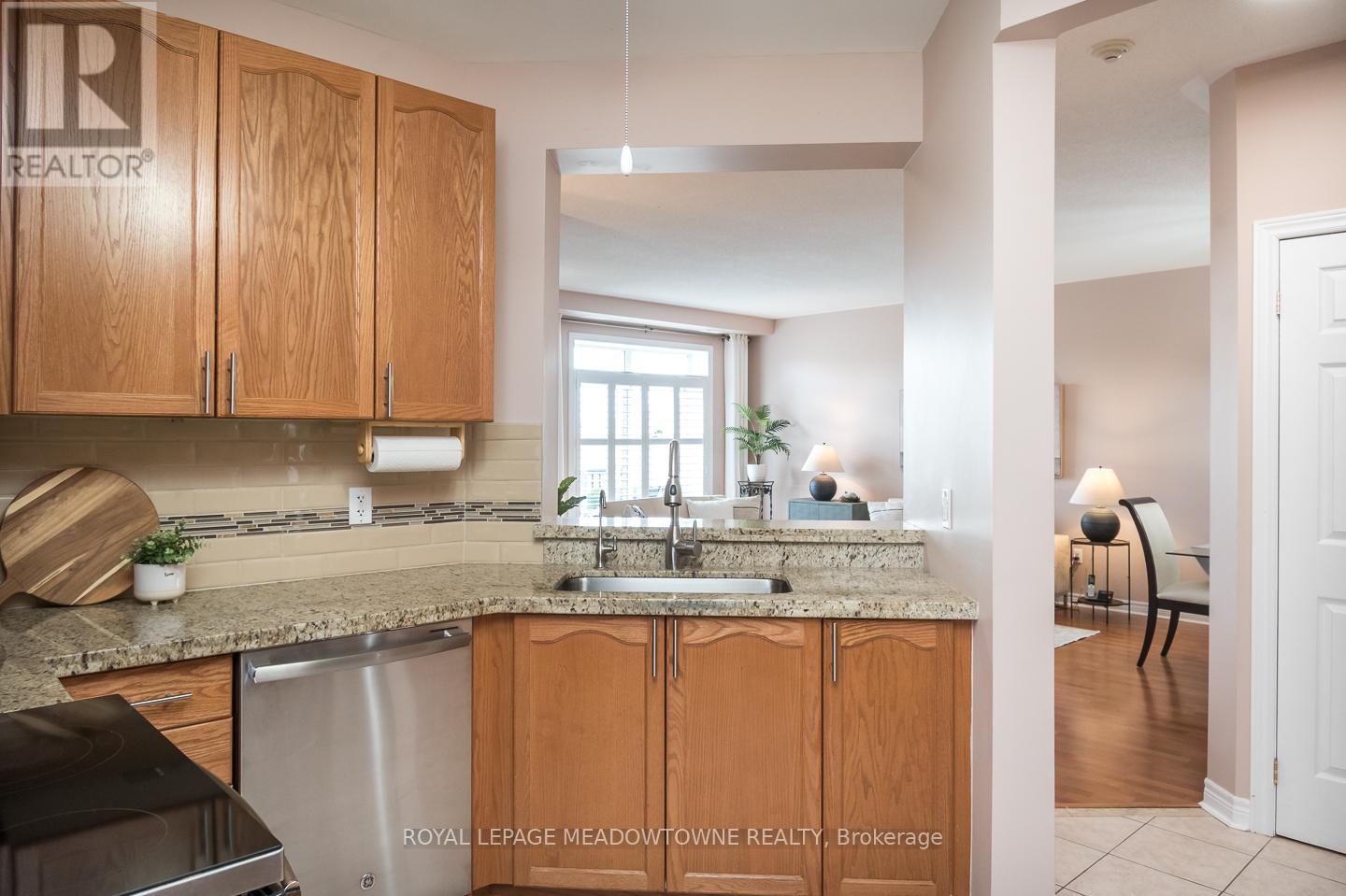 408 - 443 Centennial Forest Drive, Milton, Ontario  L9T 6A1 - Photo 7 - W13079370