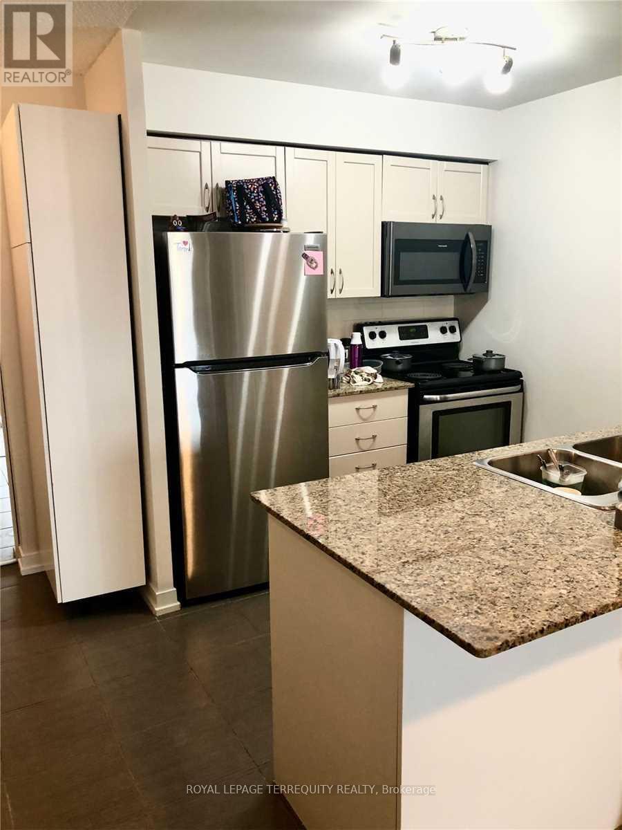 305 - 812 Lansdowne Avenue, Toronto, Ontario  M6H 4K5 - Photo 5 - W13079386