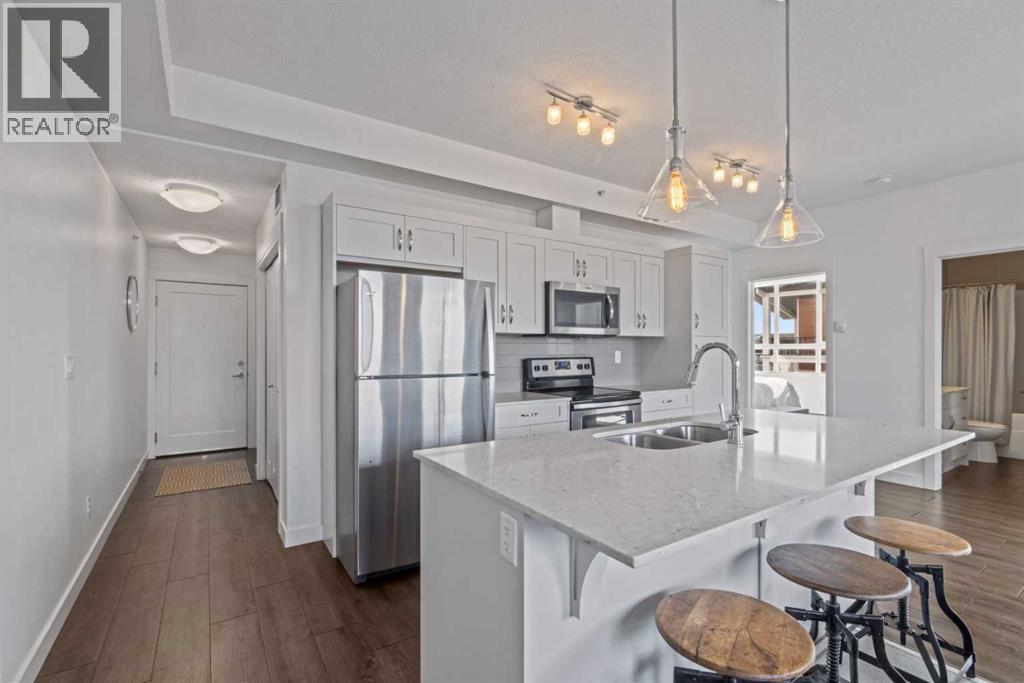 404, 10 Walgrove Walk SE, Calgary, Alberta  T2X 4E3 - Photo 2 - A2299368