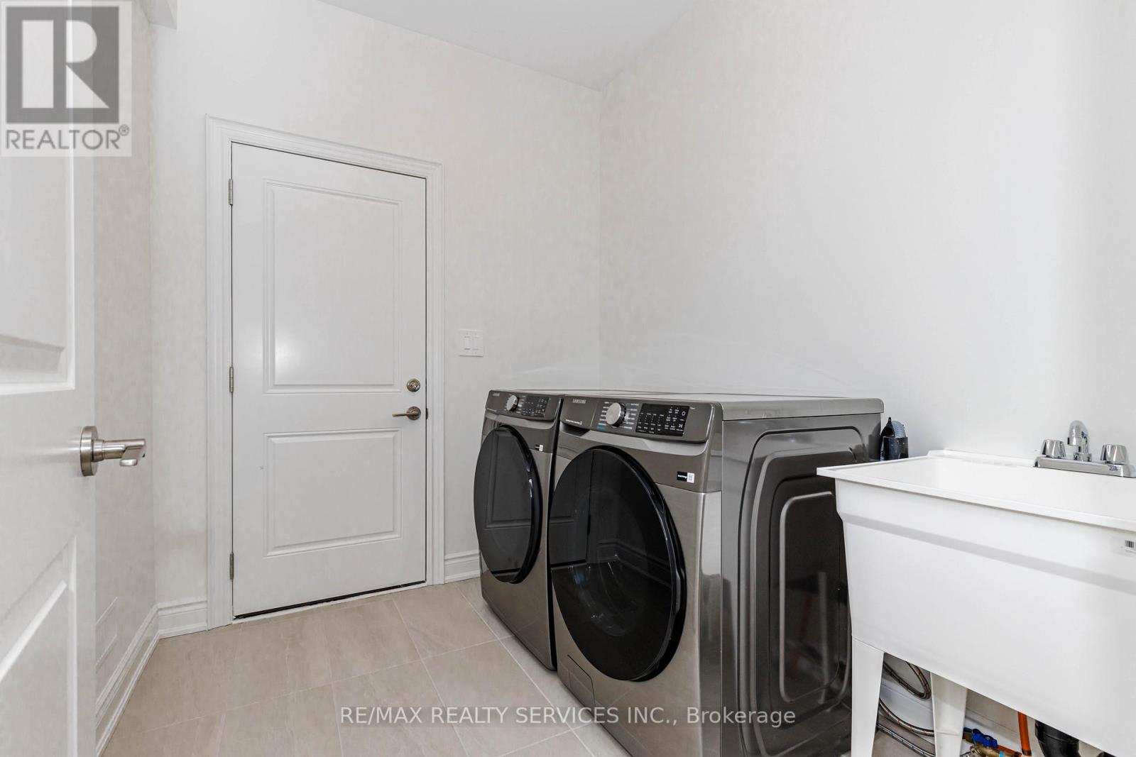 66 Circleview Crescent, Brampton, Ontario  L6Y 6M3 - Photo 13 - W13079436