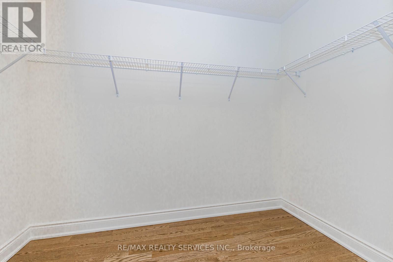 66 Circleview Crescent, Brampton, Ontario  L6Y 6M3 - Photo 19 - W13079436