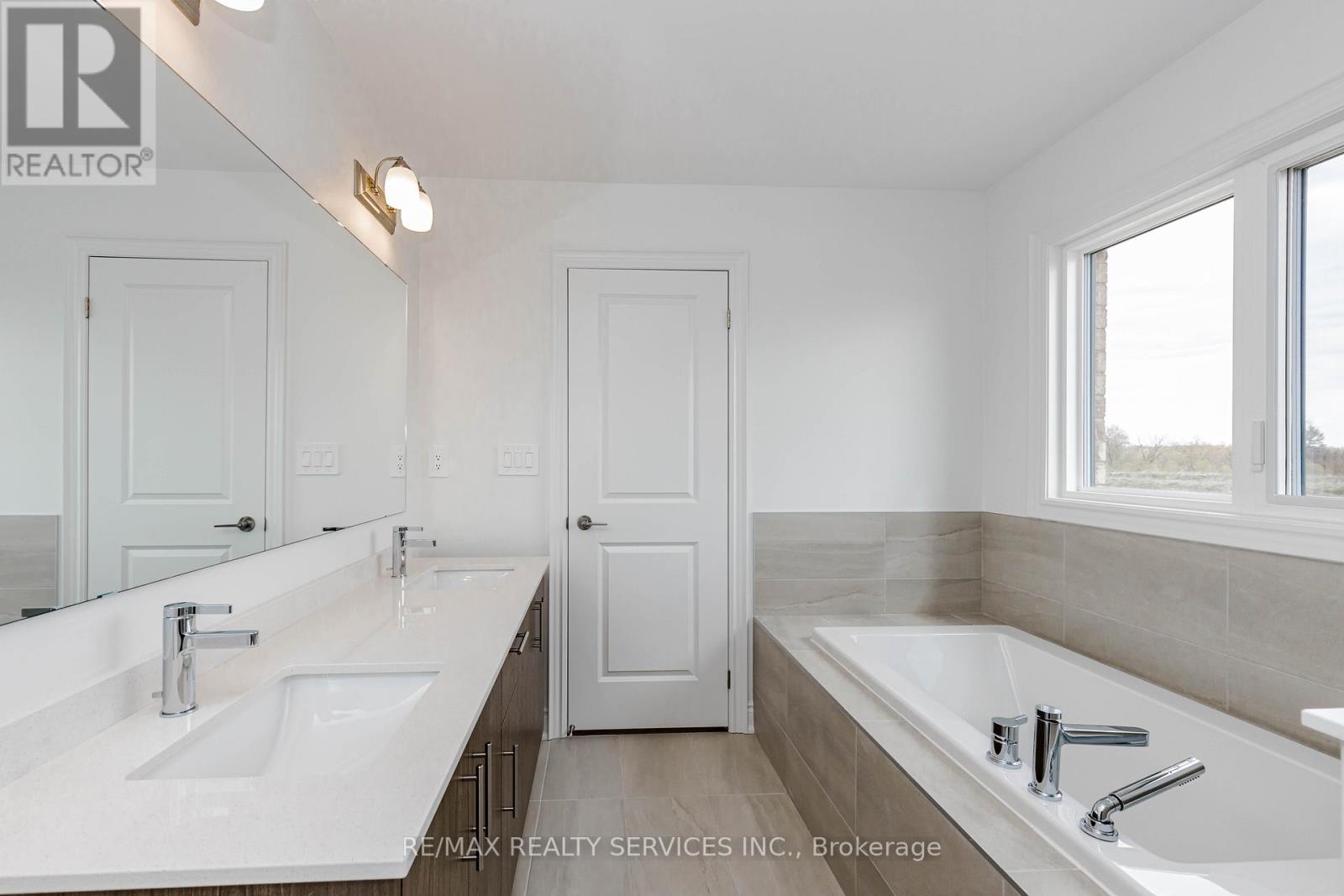 66 Circleview Crescent, Brampton, Ontario  L6Y 6M3 - Photo 20 - W13079436
