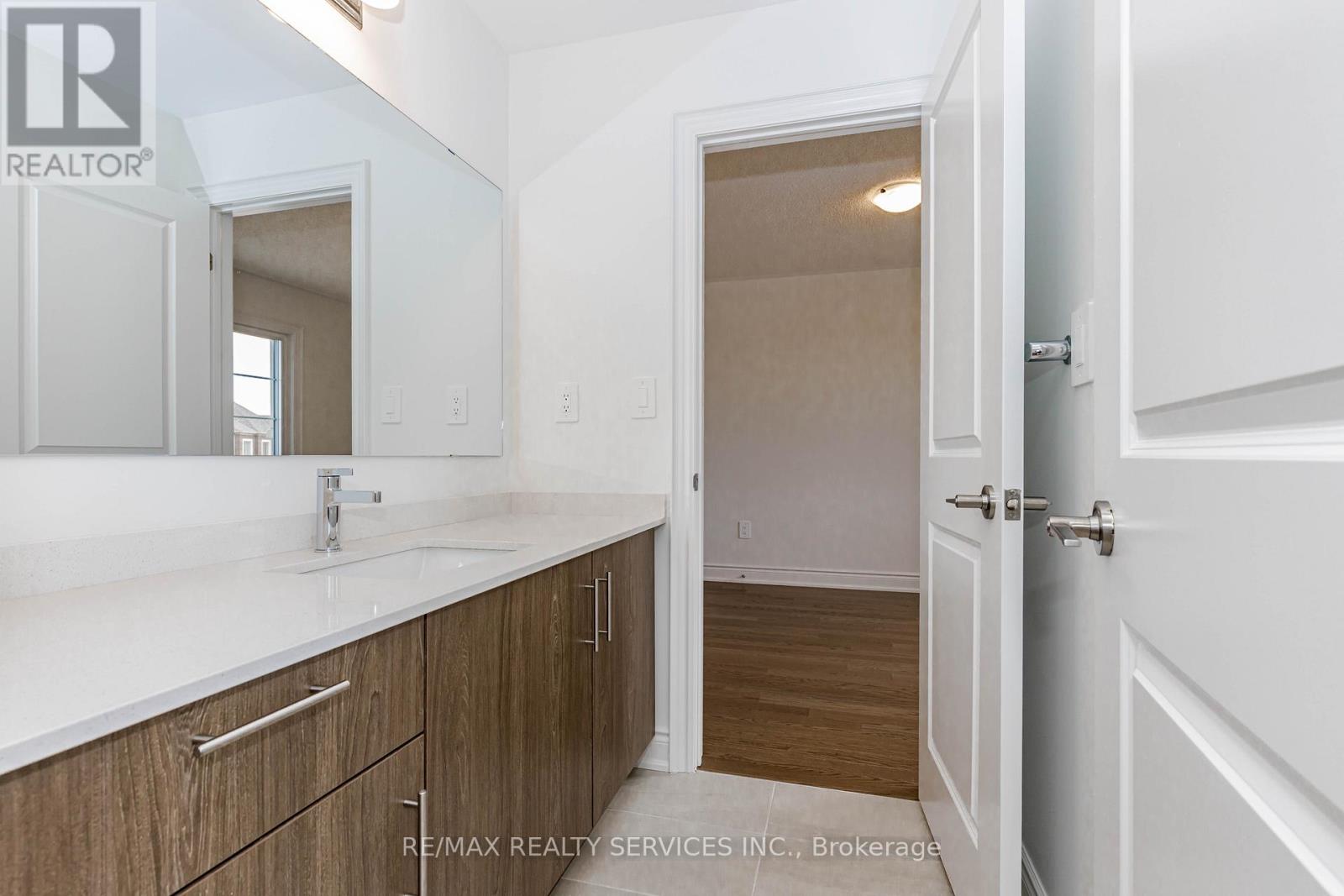66 Circleview Crescent, Brampton, Ontario  L6Y 6M3 - Photo 29 - W13079436