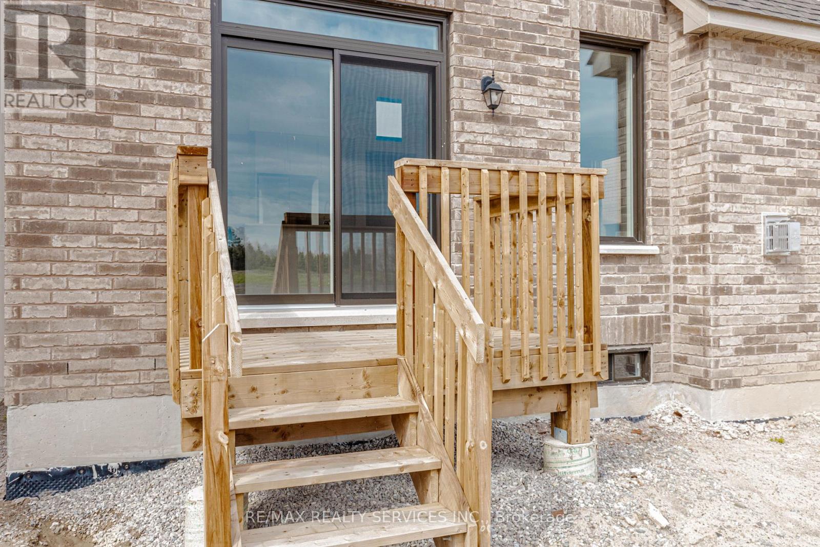 66 Circleview Crescent, Brampton, Ontario  L6Y 6M3 - Photo 34 - W13079436