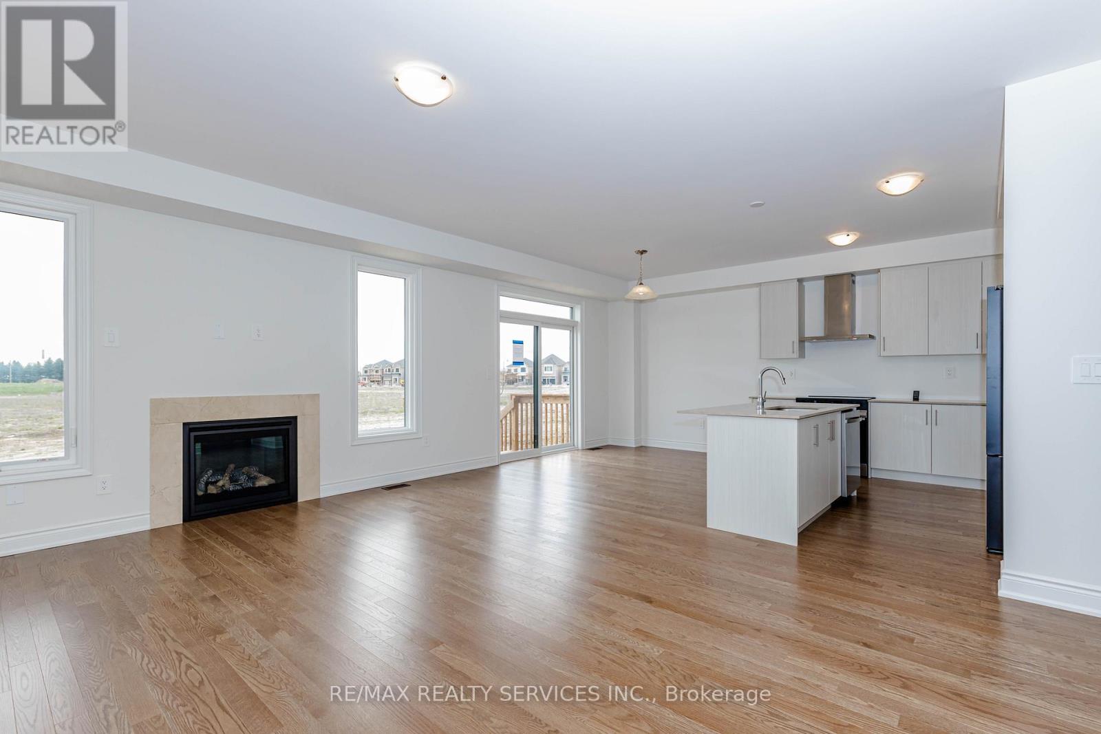 66 Circleview Crescent, Brampton, Ontario  L6Y 6M3 - Photo 6 - W13079436