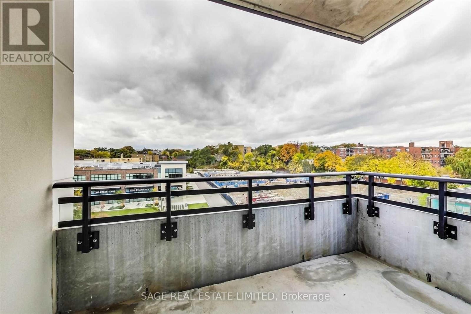 506 - 1 Neighbourhood Lane, Toronto, Ontario  M8Y 3Y7 - Photo 15 - W13079458