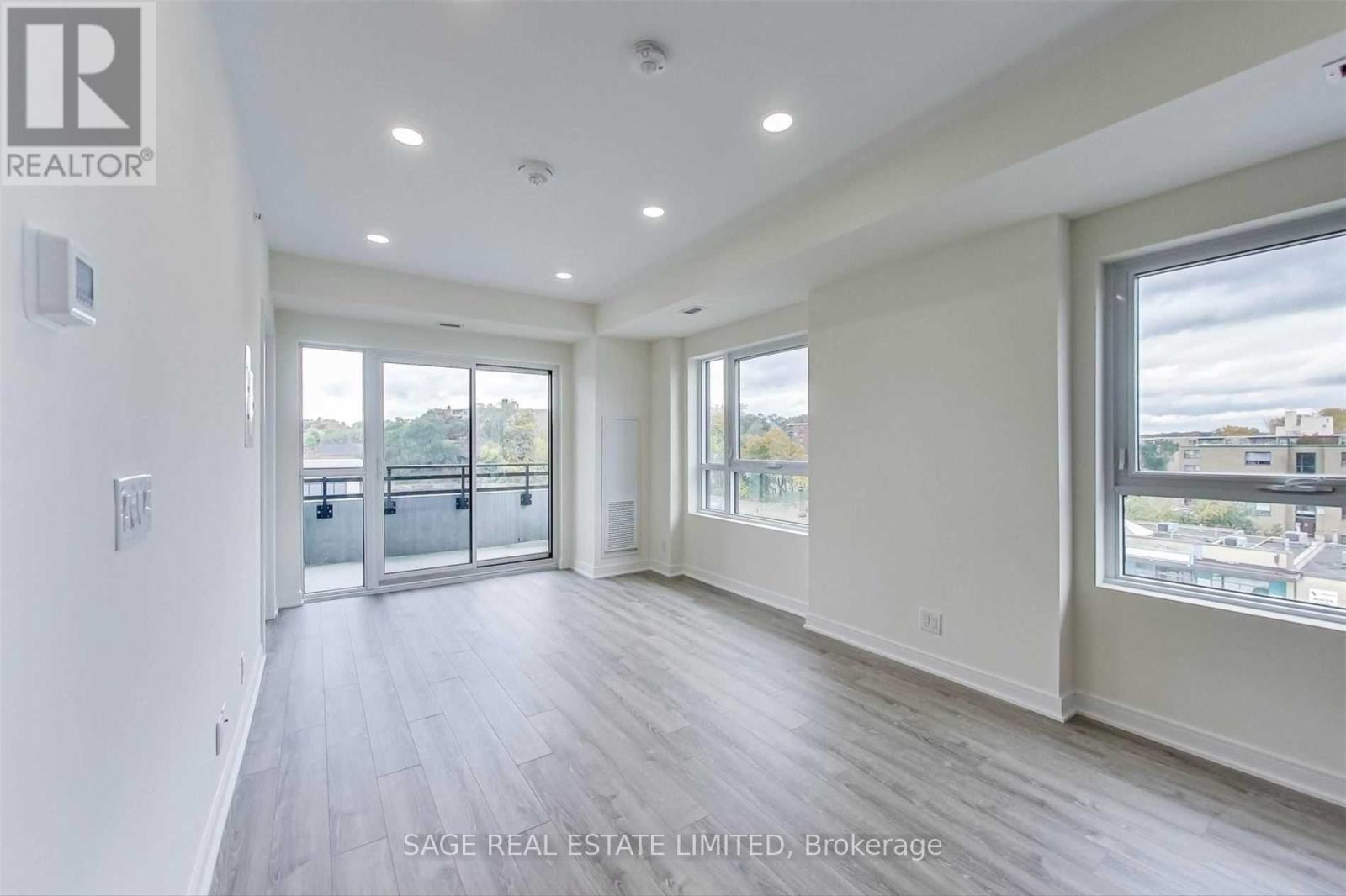 506 - 1 Neighbourhood Lane, Toronto, Ontario  M8Y 3Y7 - Photo 2 - W13079458