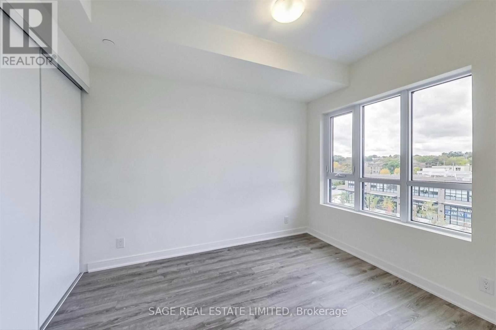506 - 1 Neighbourhood Lane, Toronto, Ontario  M8Y 3Y7 - Photo 8 - W13079458