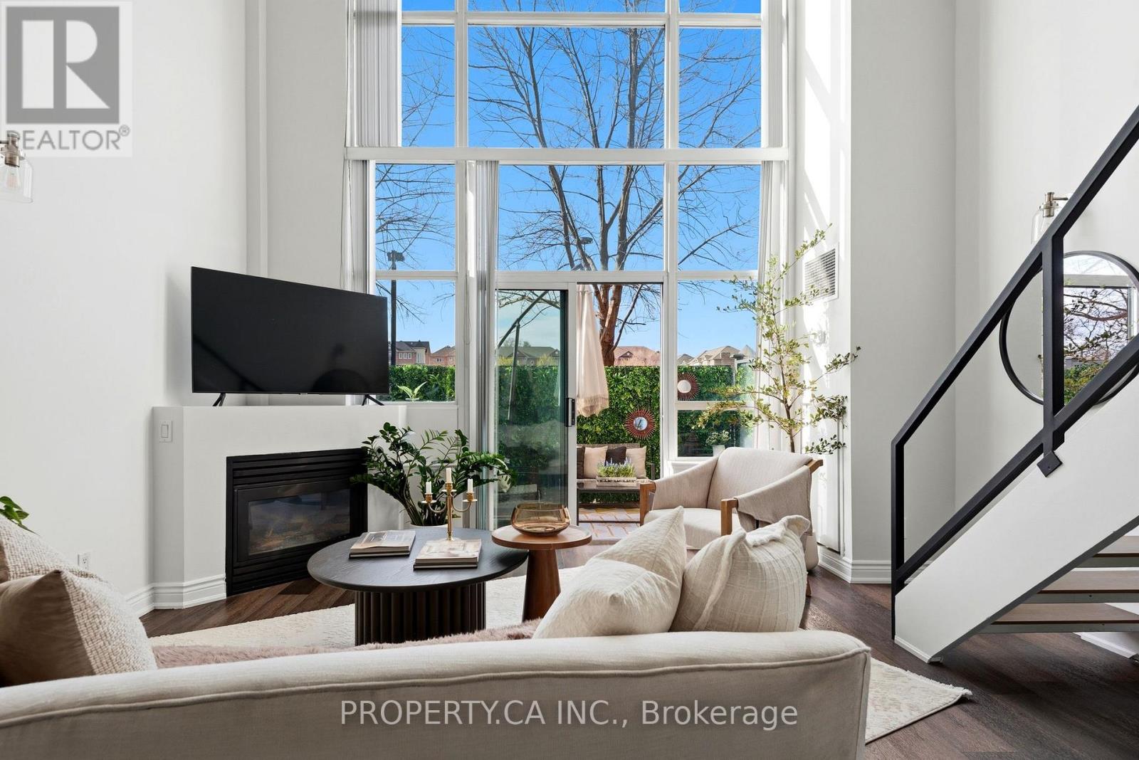 122 - 200 MANITOBA STREET, Toronto, Ontario