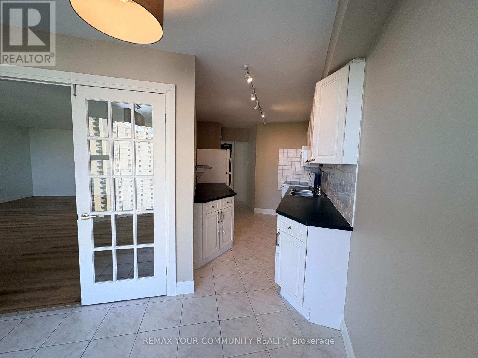 1405 - 335 Mill Road, Toronto, Ontario  M9C 1Y6 - Photo 10 - W13079486