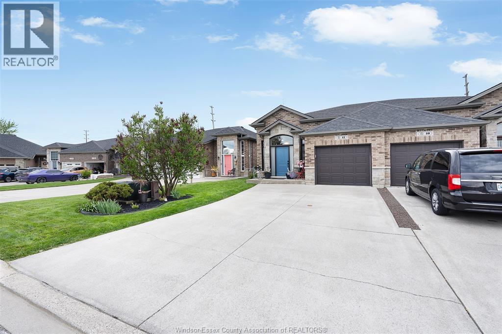 42 HAZEL CRESCENT, kingsville, Ontario