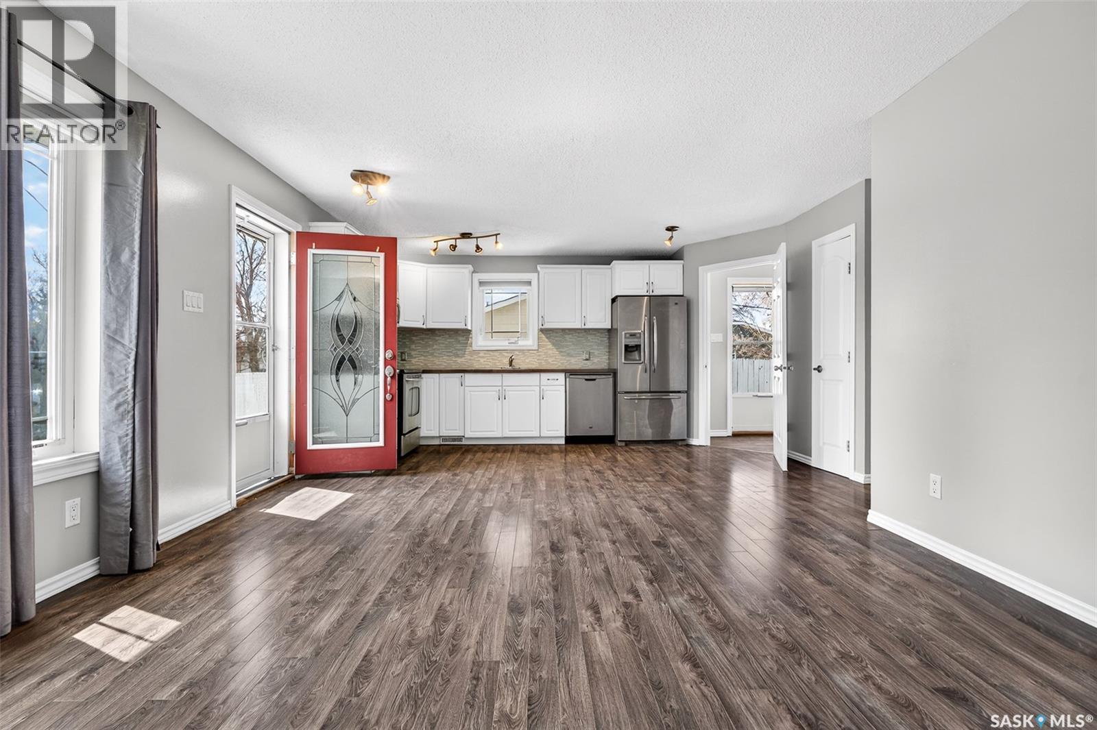 1542 Vaughan Street, Moose Jaw, Saskatchewan  S6H 6S8 - Photo 11 - SK034787