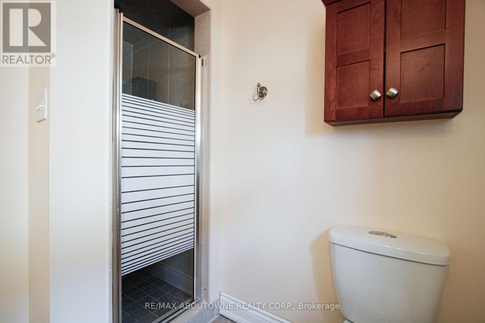 2216 Norfolk Drive, Oakville, Ontario  L6H 6H4 - Photo 45 - W12963222
