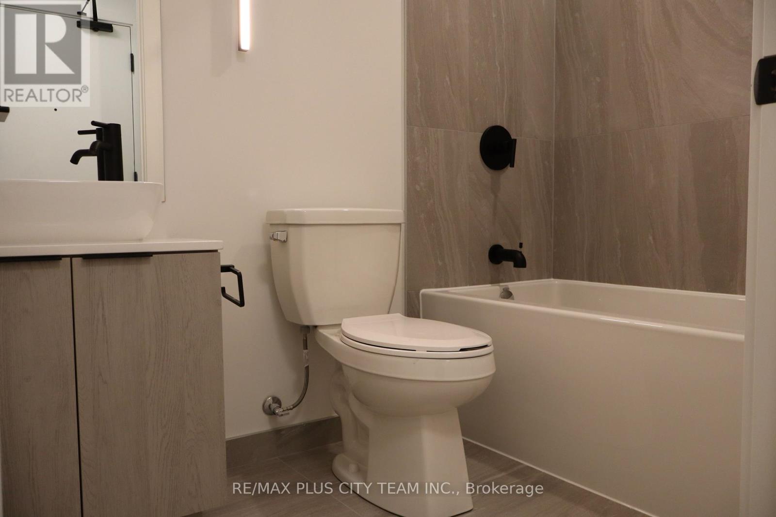523 - 1185 Dupont Street, Toronto, Ontario  M6H 0G5 - Photo 9 - W13013280