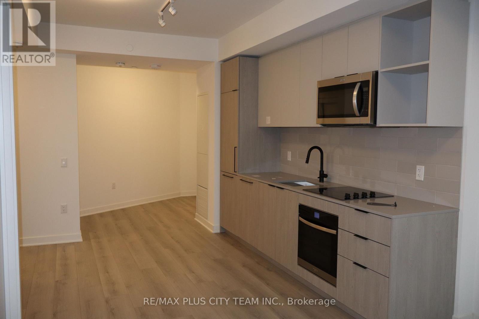 523 - 1185 Dupont Street, Toronto, Ontario  M6H 0G5 - Photo 4 - W13013280