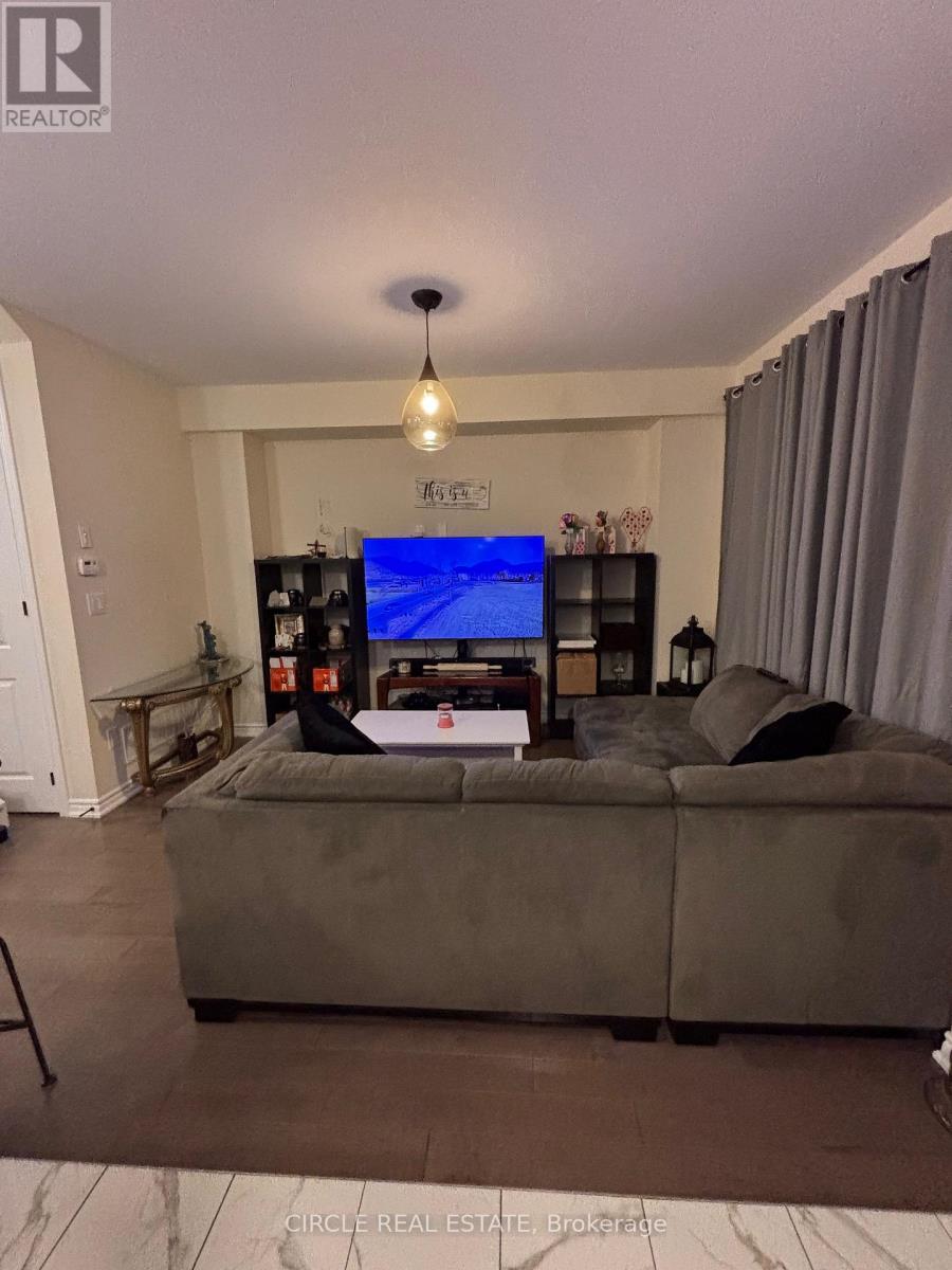 45 Concord Drive, Thorold, Ontario  L2V 0K9 - Photo 5 - X13079450
