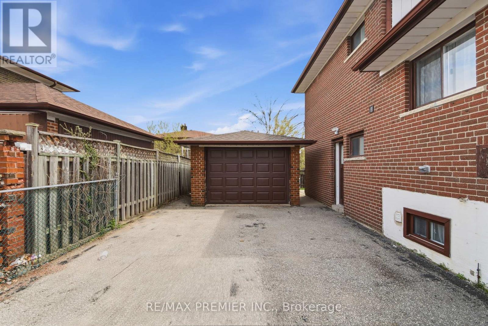 55 Plunkett Road, Toronto, Ontario  M9L 2J4 - Photo 38 - W13079432