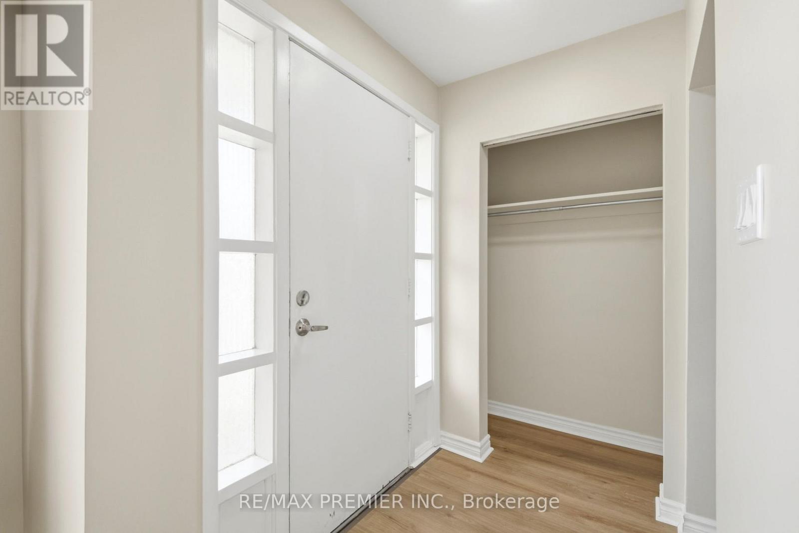 55 Plunkett Road, Toronto, Ontario  M9L 2J4 - Photo 4 - W13079432