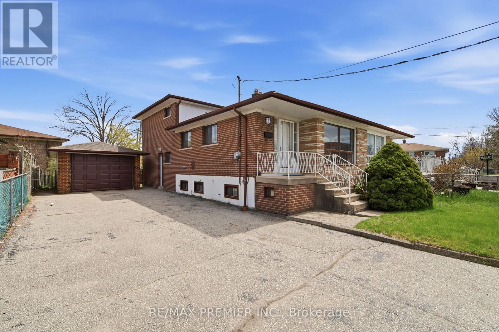 55 Plunkett Road, Toronto, Ontario  M9L 2J4 - Photo 2 - W13079432